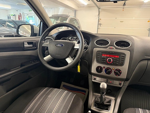 Ford Focus 18 of 25