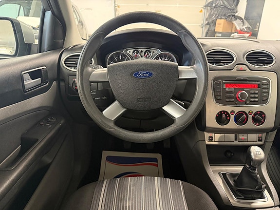 Ford Focus 19 of 25