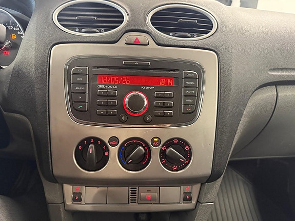 Ford Focus 22 of 25