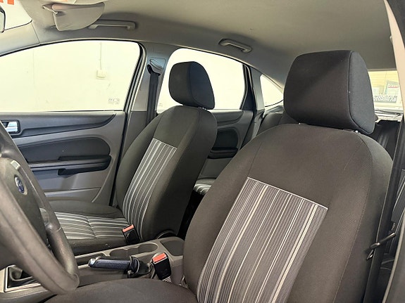 Ford Focus 11 of 25