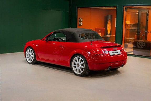 Audi TT 10 of 24