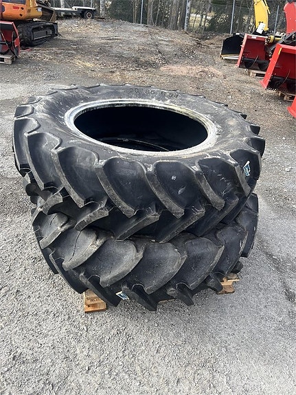 Däck 420/85R34