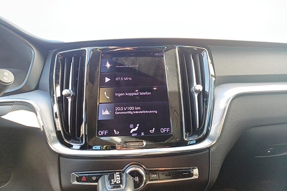 Volvo V60 Cross Country 6 of 9