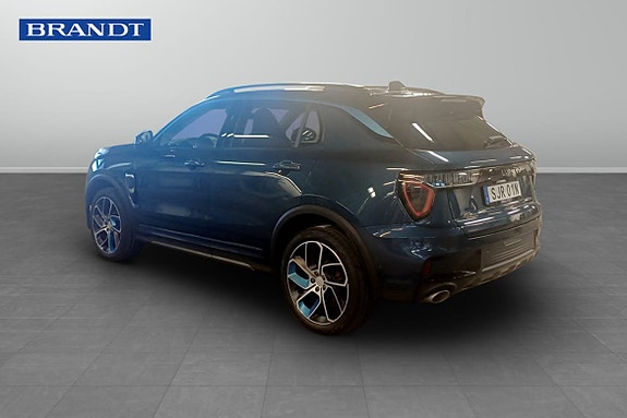 Lynk & Co 01 4 of 16