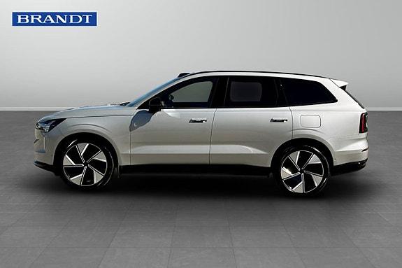 Volvo EX90 3 of 5