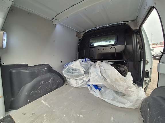 Renault Kangoo Express 10 of 13