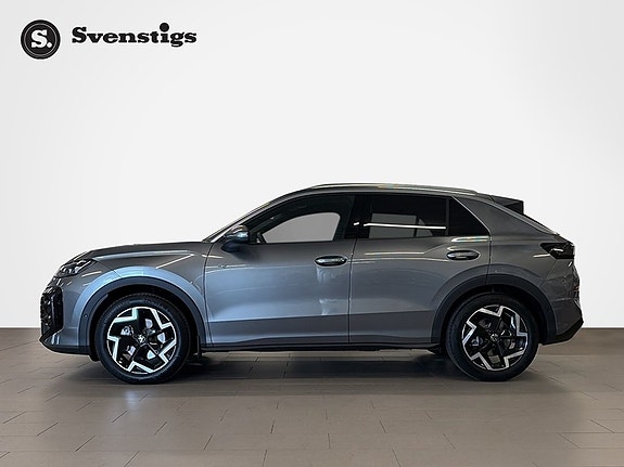 Volkswagen T-Roc 2 of 5