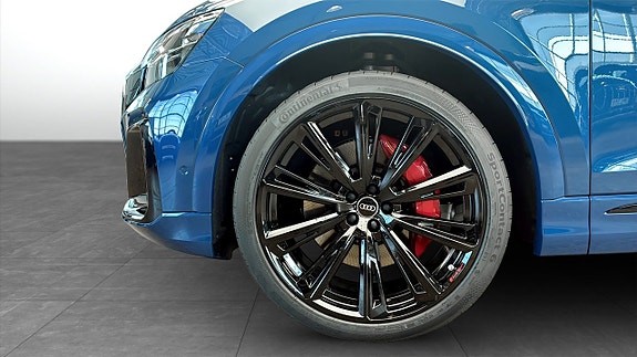 Audi Q8 6 of 13