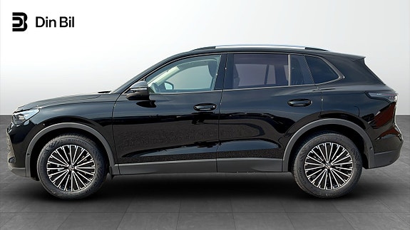 Volkswagen Tiguan 2 of 5