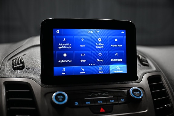 Ford Transit Connect 19 of 28