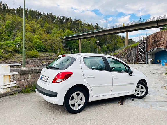 Peugeot 207 5 of 5