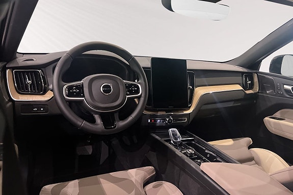 Volvo XC60 9 of 18