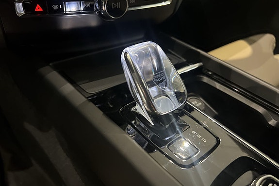 Volvo XC60 14 of 18
