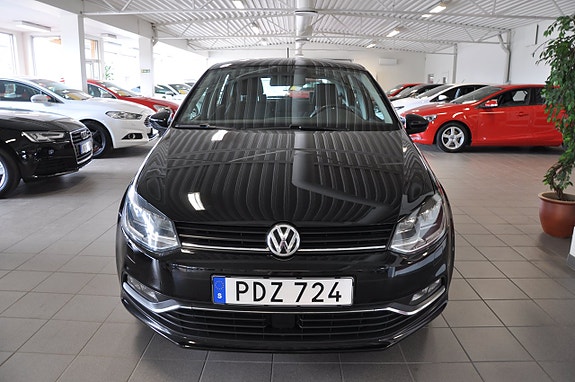 Volkswagen Polo 3 of 5