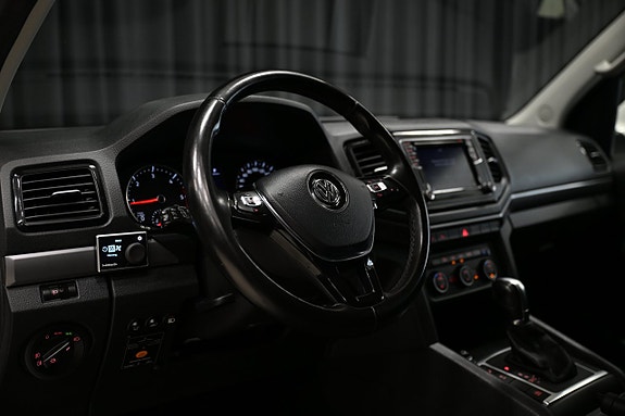 Volkswagen Amarok 13 of 27
