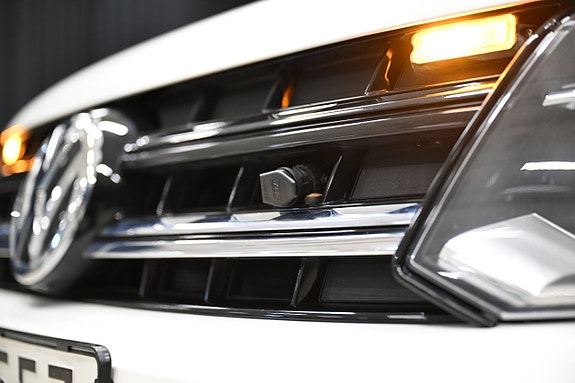 Volkswagen Amarok 9 of 27