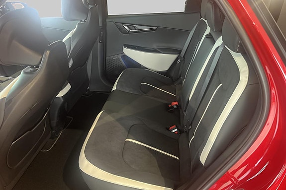 Kia EV6 11 of 18