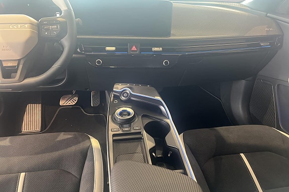 Kia EV6 14 of 18