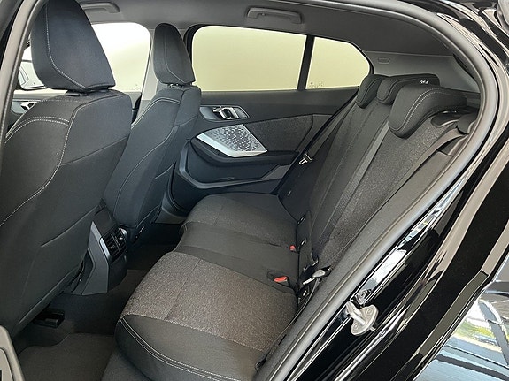 BMW 120 11 of 14