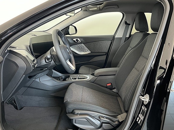 BMW 120 5 of 14