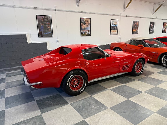 Chevrolet Corvette 8 of 23
