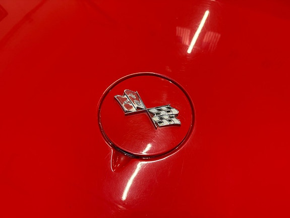 Chevrolet Corvette 11 of 23