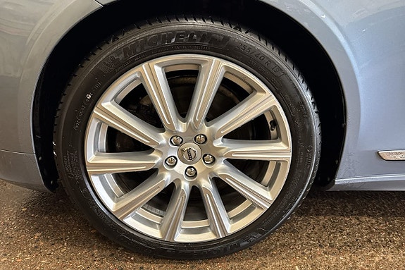 Volvo S90 10 of 21
