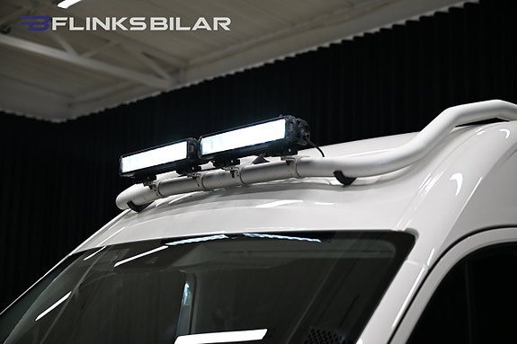 Volkswagen Crafter 3 of 5