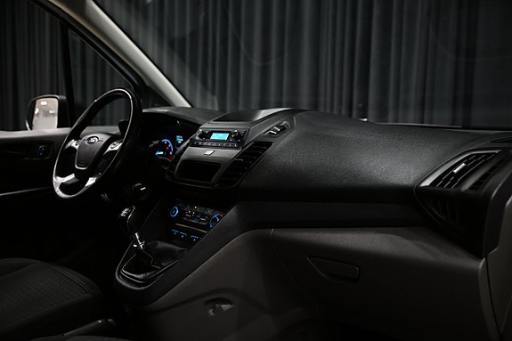 Ford Transit Connect 24 of 25