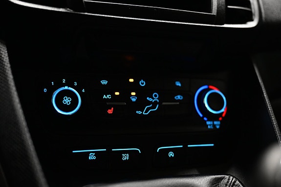 Ford Transit Connect 19 of 25