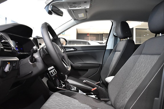 Volkswagen T-Cross 13 of 15