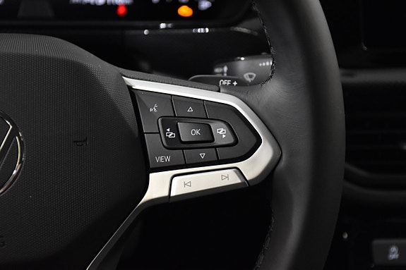 Volkswagen T-Cross 10 of 15