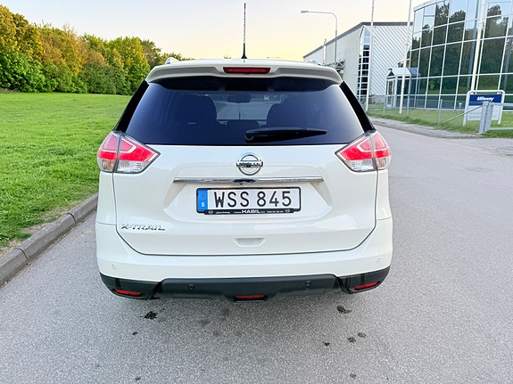 Nissan X-Trail 5 of 8