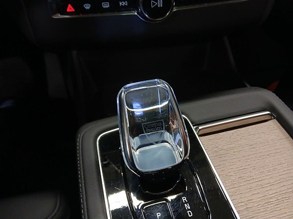 Volvo XC90 11 of 14