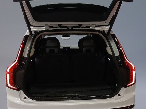 Volvo XC90 9 of 14