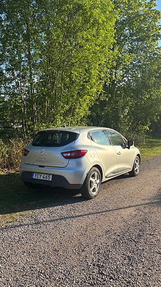 Renault Clio 2 of 3