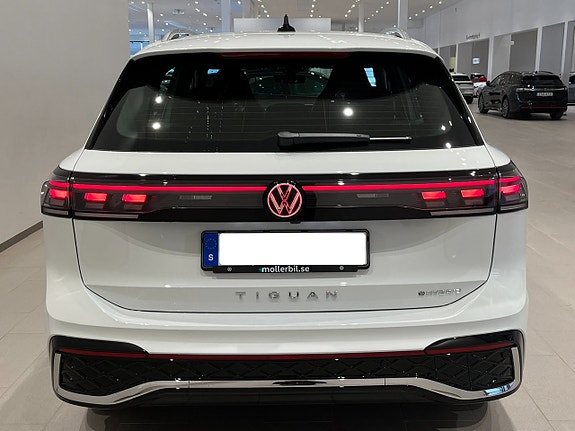 Volkswagen Tiguan 9 of 25