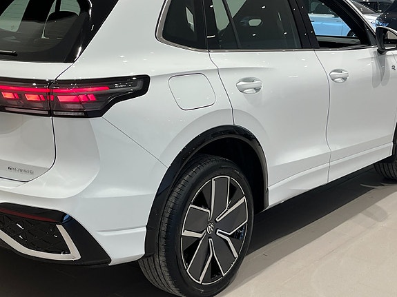 Volkswagen Tiguan 7 of 25