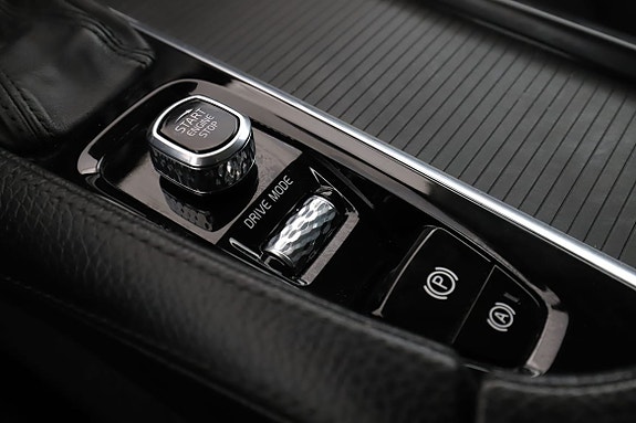 Volvo S90 28 of 30