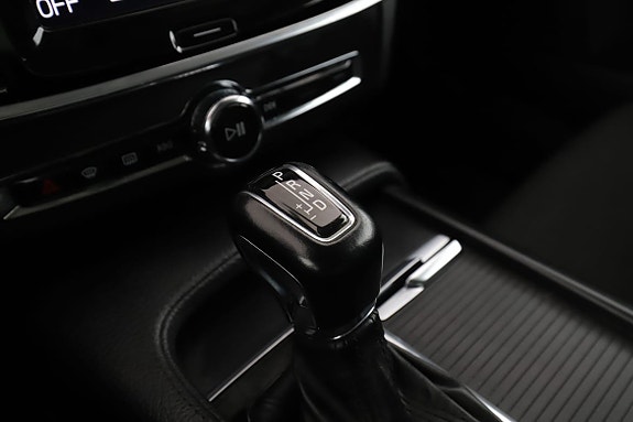 Volvo S90 27 of 30