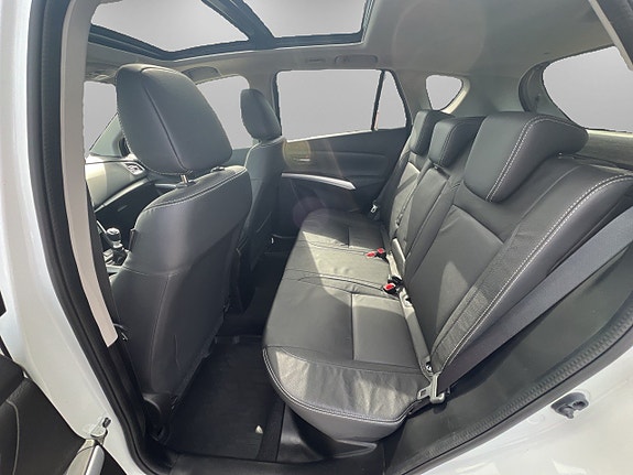 Suzuki S-Cross 9 of 19