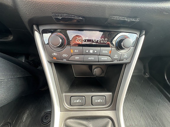 Suzuki S-Cross 13 of 19