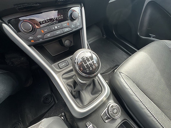 Suzuki S-Cross 12 of 19