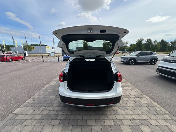Suzuki S-Cross 14 of 19