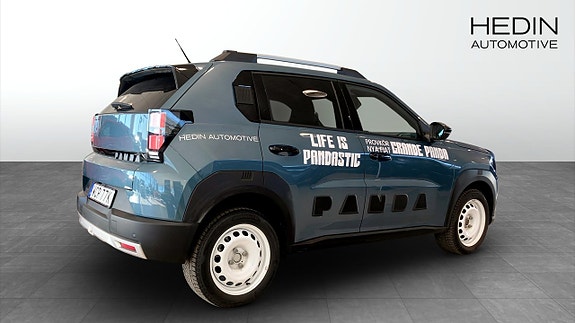 Fiat Grande Panda E 2 of 5