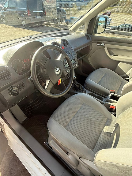 Volkswagen Caddy 3 of 5