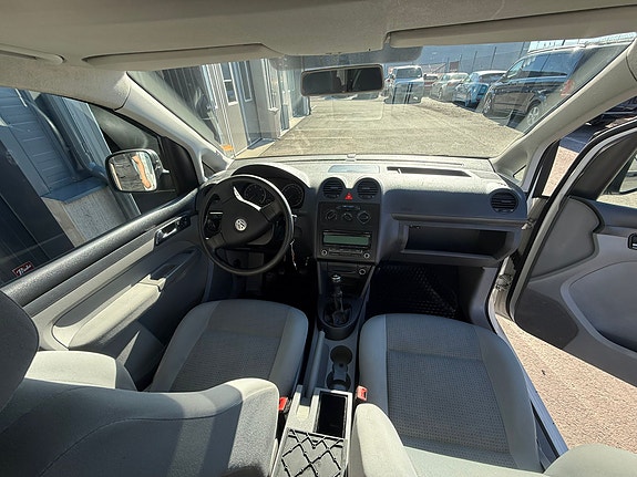 Volkswagen Caddy 4 of 5