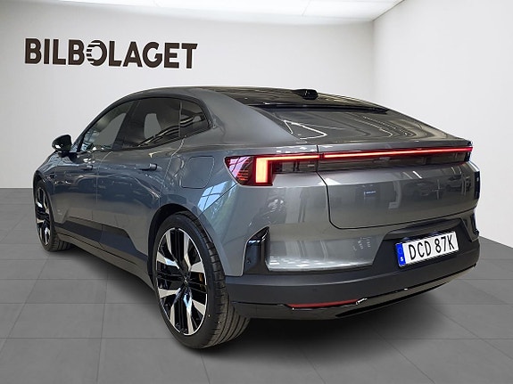 Polestar 4 3 of 5