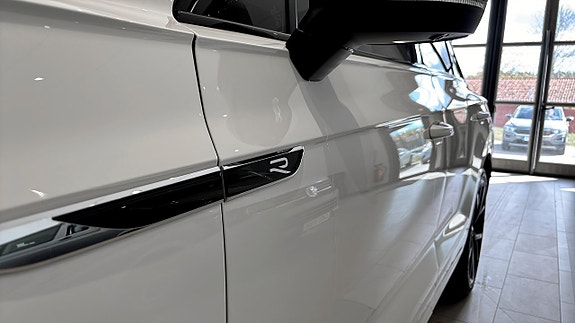 Volkswagen Touareg 17 of 19