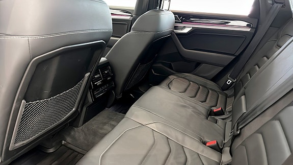 Volkswagen Touareg 13 of 19